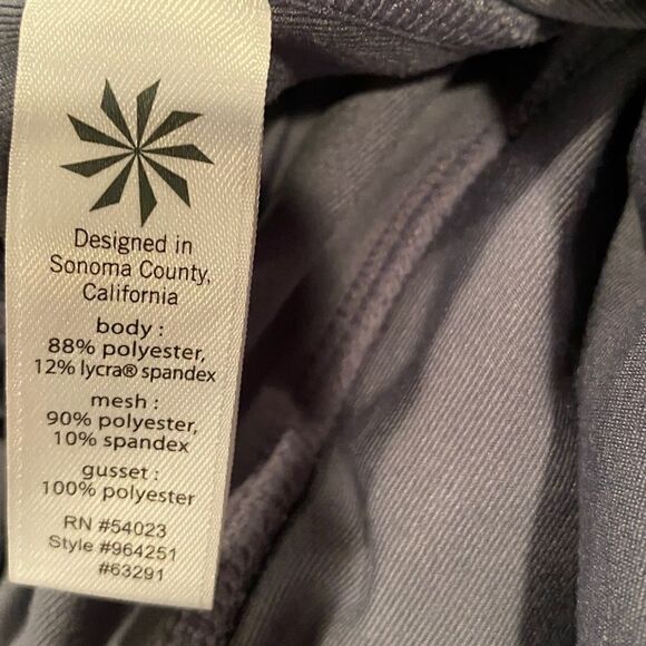 Athleta Yoga Legging Capris Work Out Pants Size Medium - Picture 6 of 12